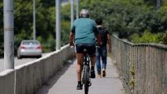 Ciclista na ponte Cidade Universitária - foto Cecília Bastos