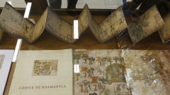 Exposição “Códices mexicanos: imagens, escritura e debate” na Faculdade de Filosofia, Letras e Ciências Humanas