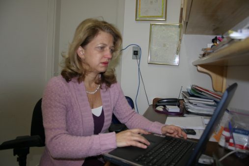 Prof. Elaine Del Bel, da FORP, 2006