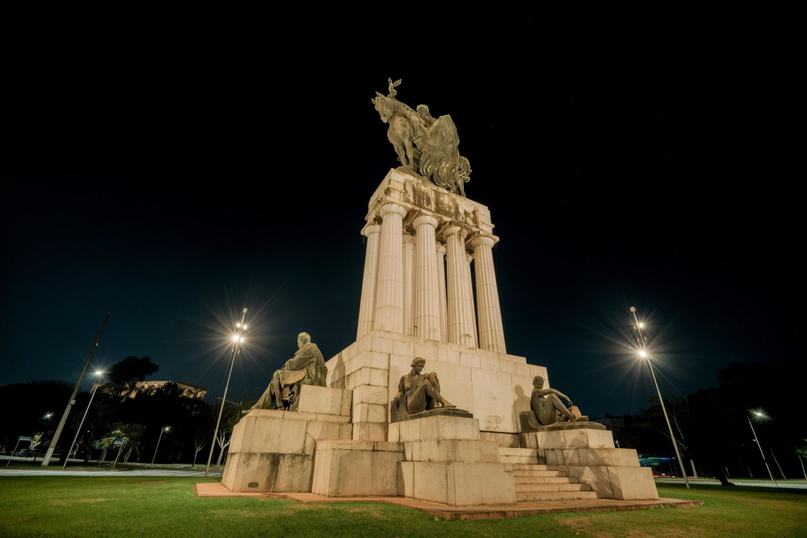 Monumento a Ramos de Azevedo – Fotos: Fábio Durand