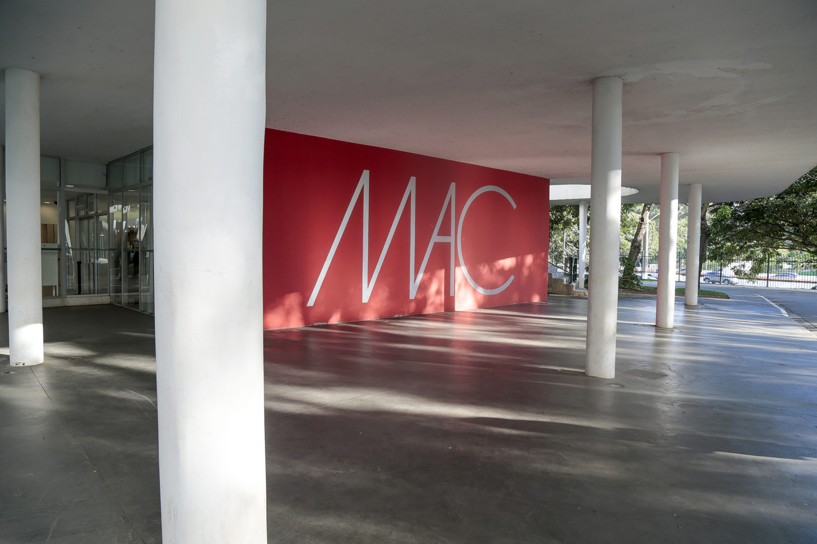 Museu de Arte Contemporânea (MAC)