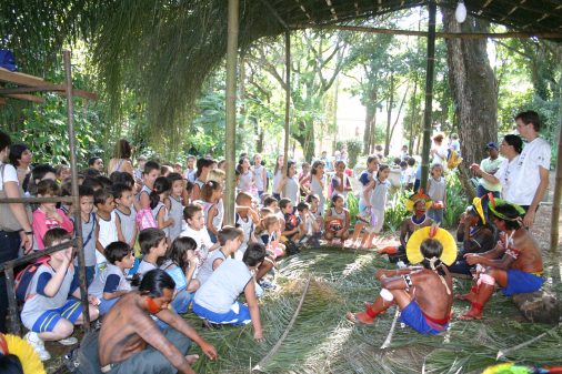 Visita dos índios, do Xingu, no campus da USP de Ribeirão Preto